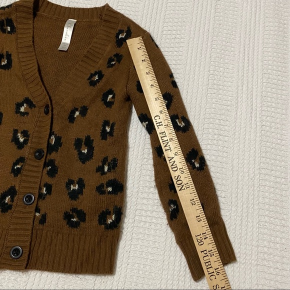 Leopard Brown Cherokee Girl 4/5T Cardigan Jacket - Picture 4 of 6